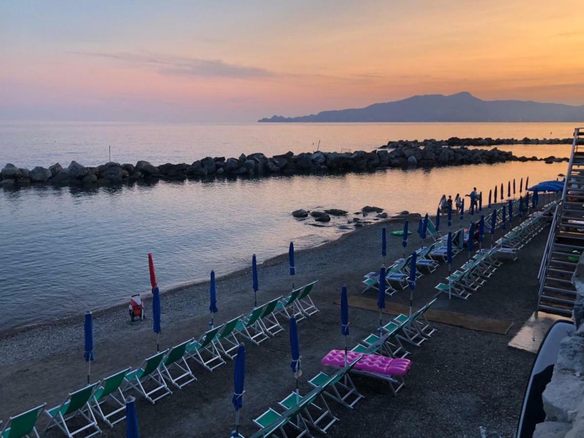 A.A.U.T Appartamento Villa Preli Chiavari Eksteriør bilde